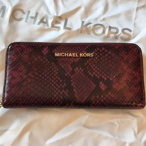 Micheal Kors Wallet